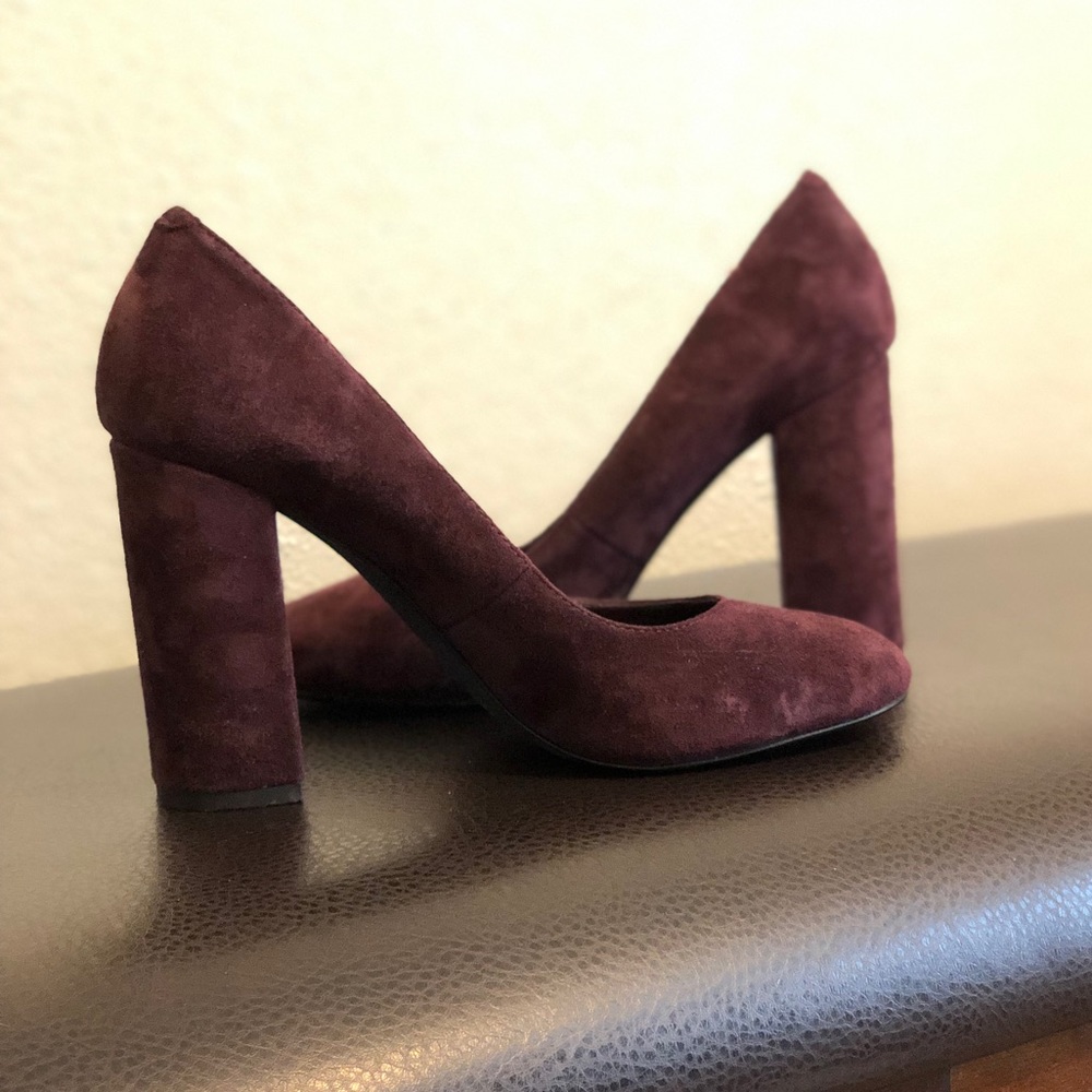 BCBG heels